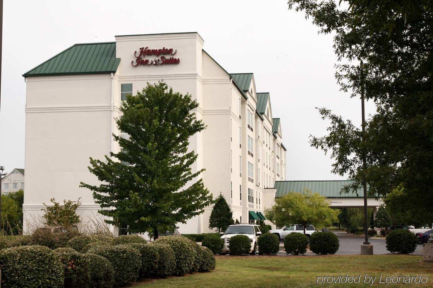 Hampton Inn & Suites Charlotte/Пайнвілл Екстер'єр фото