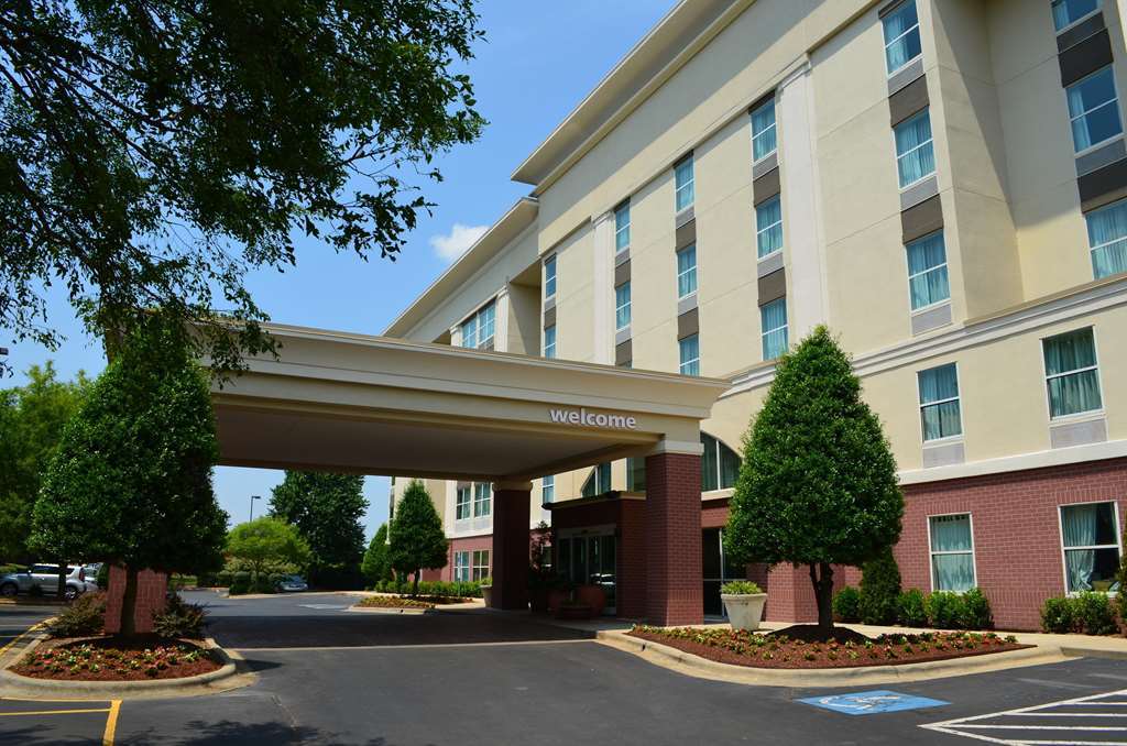 Hampton Inn & Suites Charlotte/Пайнвілл Екстер'єр фото